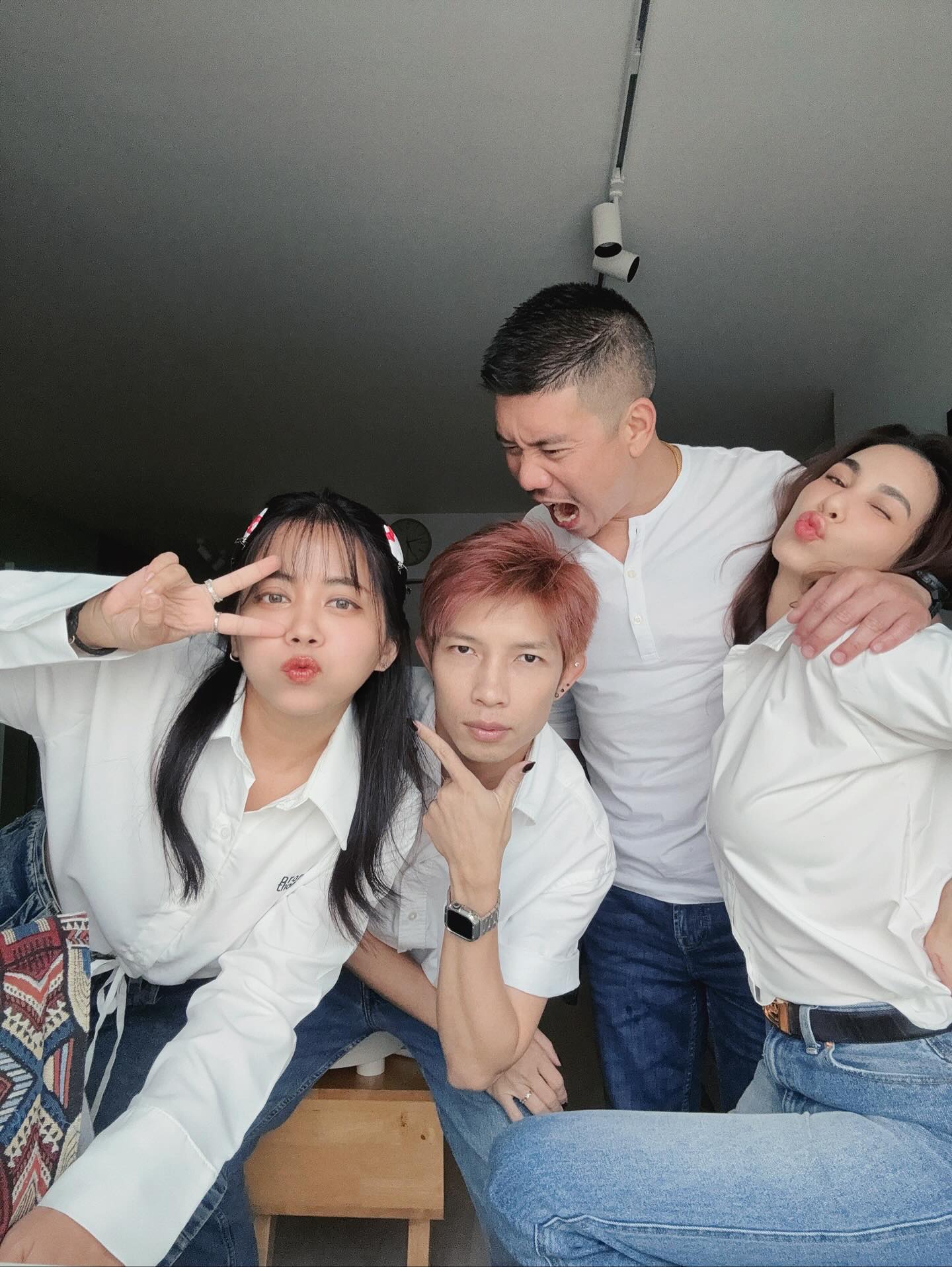 โบว์ - เบญจวรรณ อาร์ตเนอร์