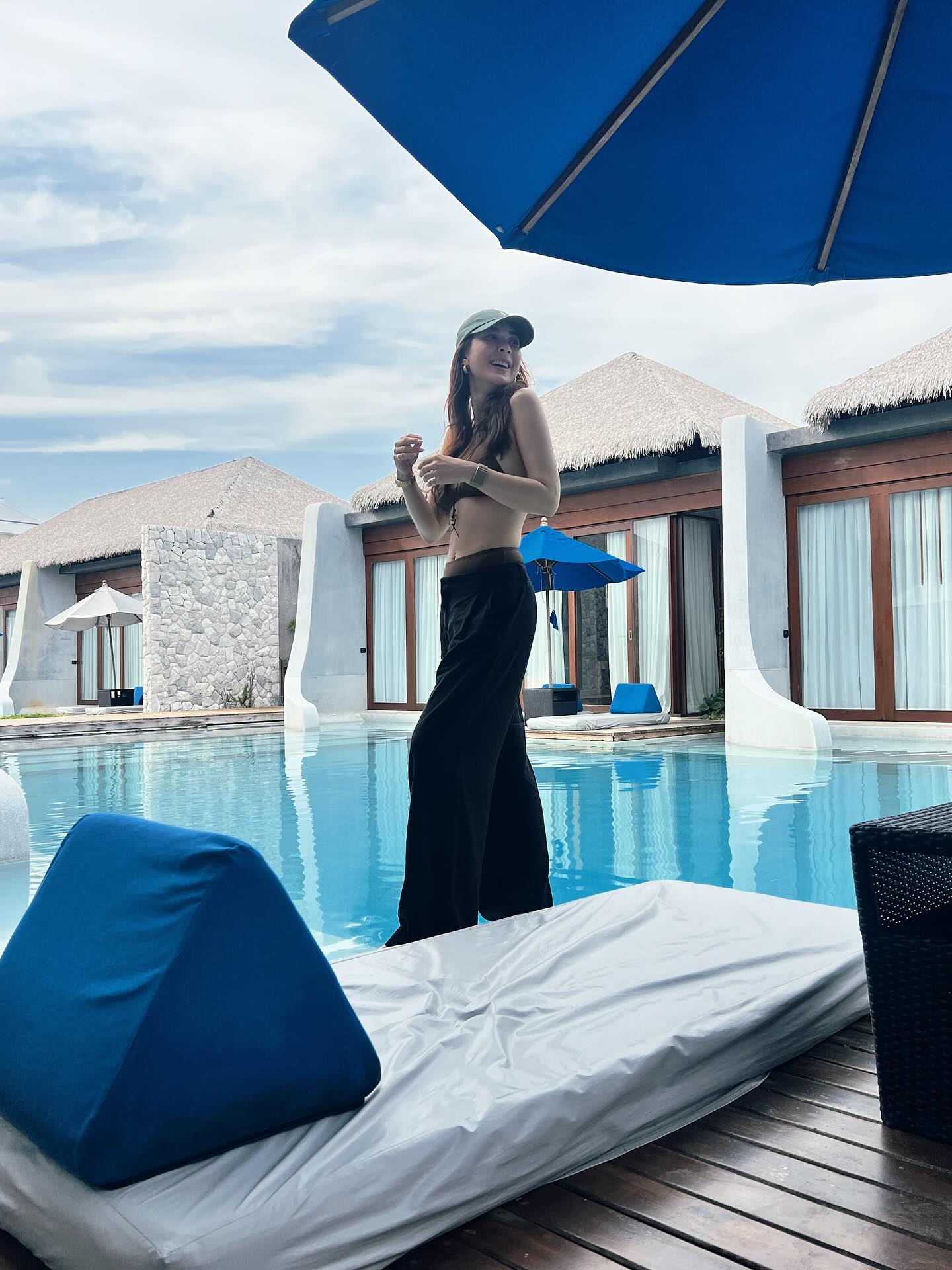 โบว์ - เบญจวรรณ อาร์ตเนอร์