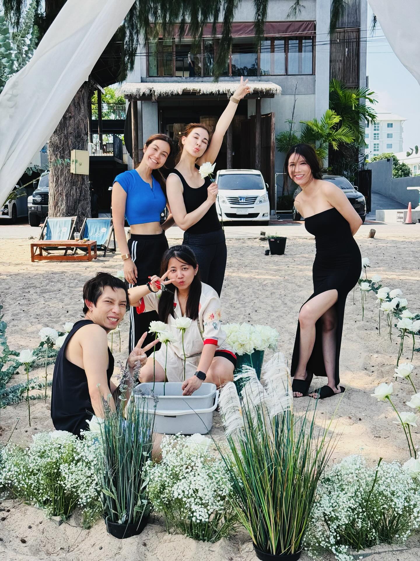 โบว์ - เบญจวรรณ อาร์ตเนอร์