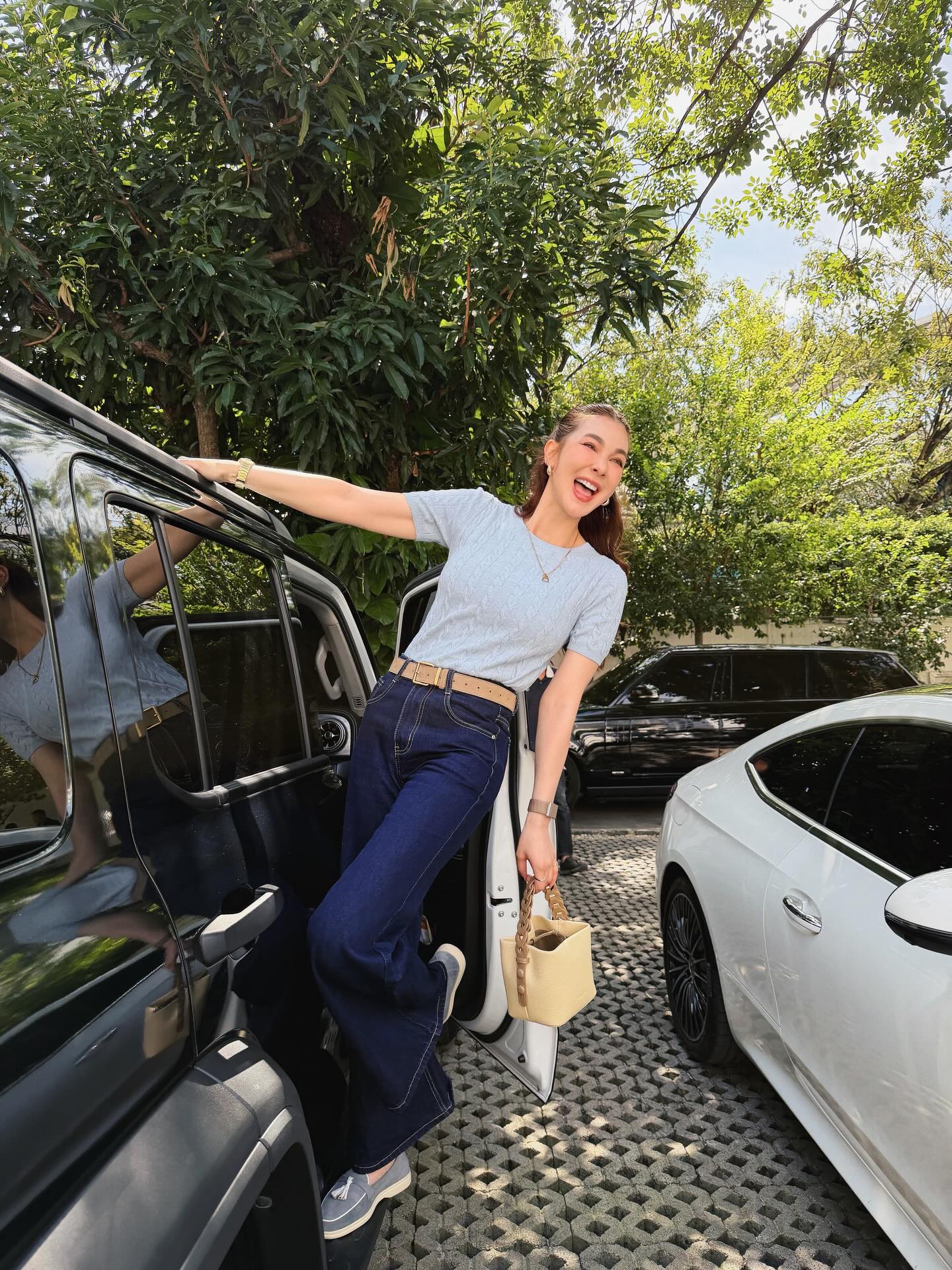 โบว์ - เบญจวรรณ อาร์ตเนอร์