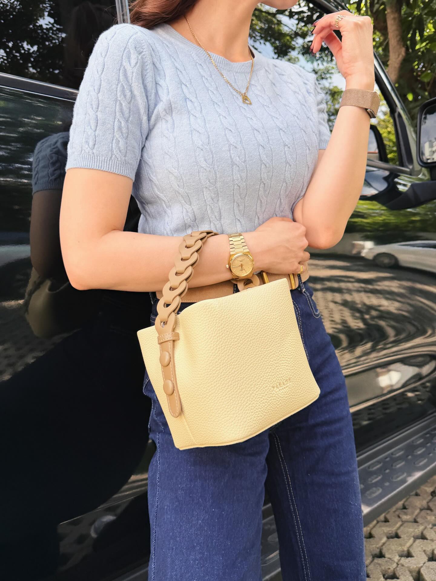 โบว์ - เบญจวรรณ อาร์ตเนอร์