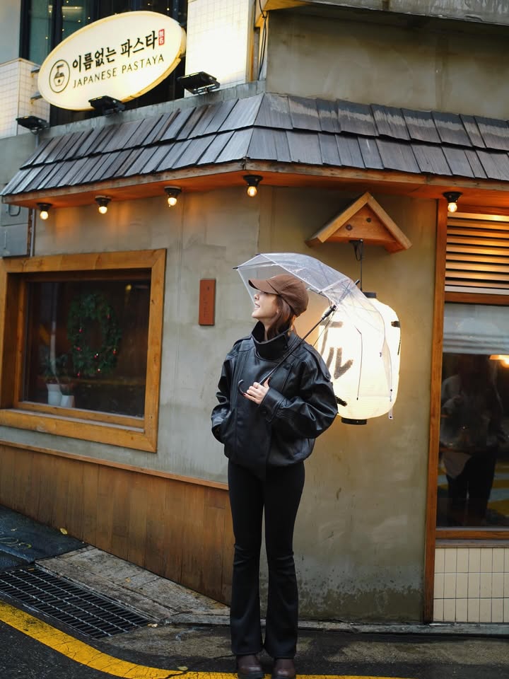 โบว์ - เบญจวรรณ อาร์ตเนอร์