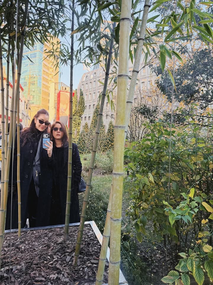 โบว์ - เบญจวรรณ อาร์ตเนอร์