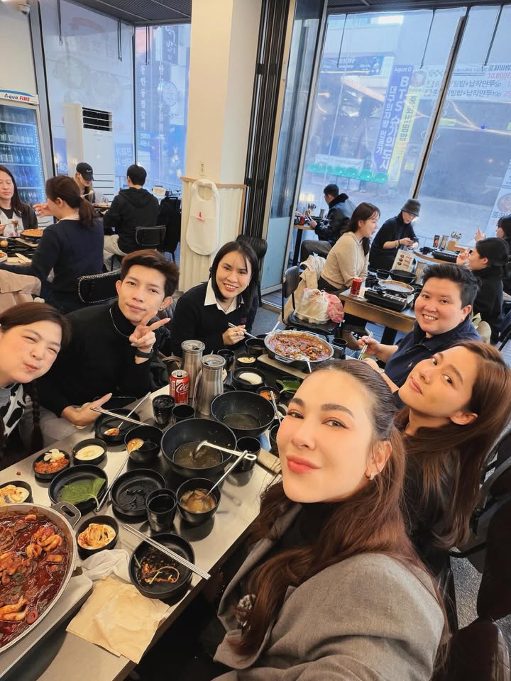 โบว์ - เบญจวรรณ อาร์ตเนอร์