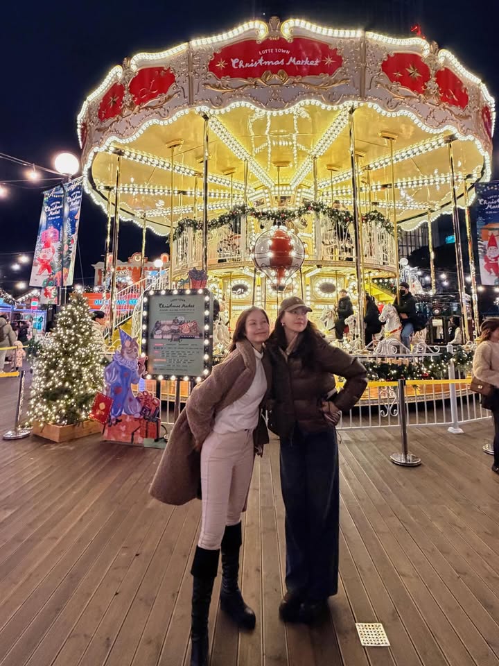 โบว์ - เบญจวรรณ อาร์ตเนอร์