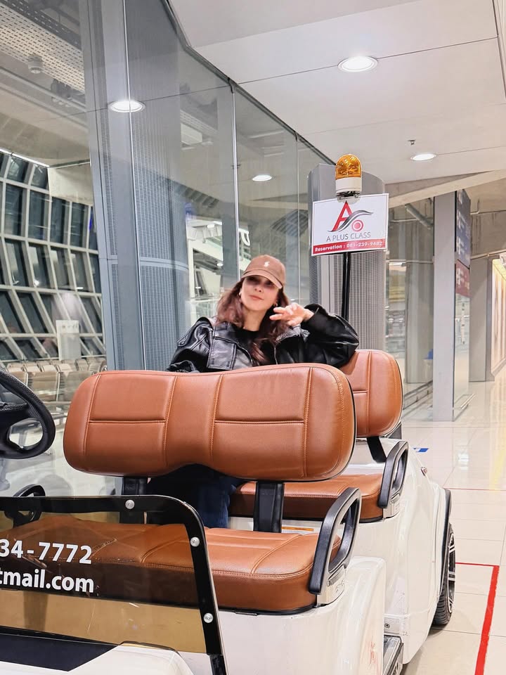 โบว์ - เบญจวรรณ อาร์ตเนอร์