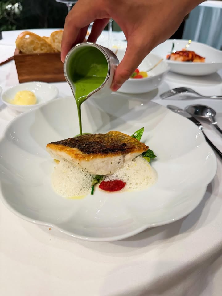 โบว์ - เบญจวรรณ อาร์ตเนอร์