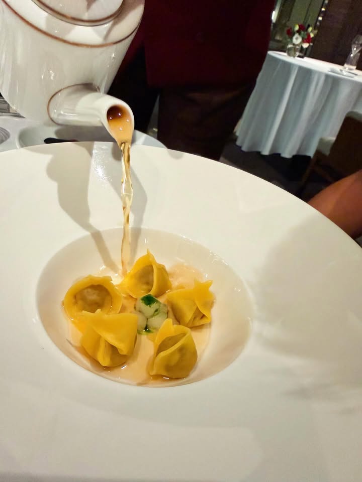 โบว์ - เบญจวรรณ อาร์ตเนอร์