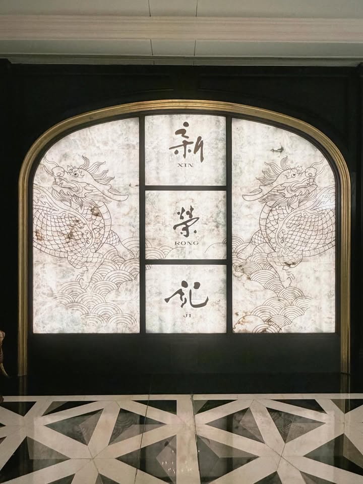 โบว์ - เบญจวรรณ อาร์ตเนอร์