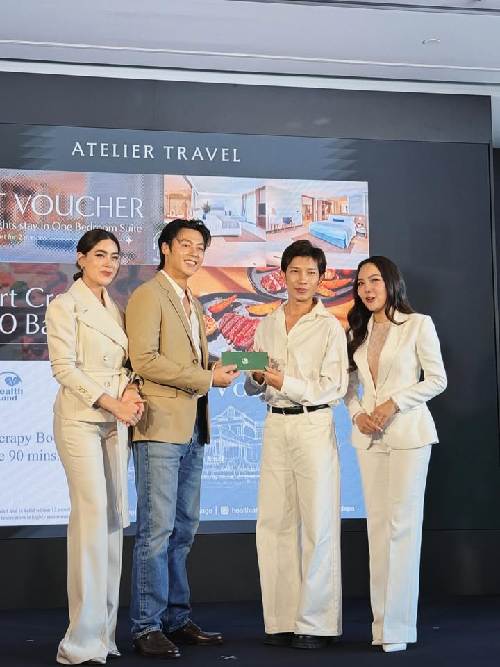 โบว์ - เบญจวรรณ อาร์ตเนอร์