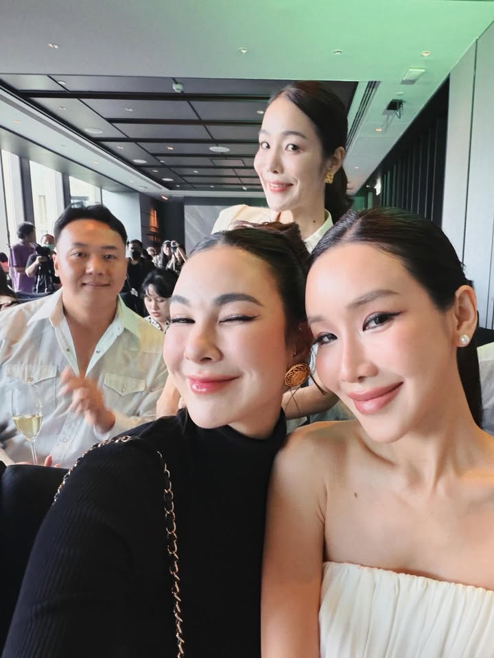 โบว์ - เบญจวรรณ อาร์ตเนอร์