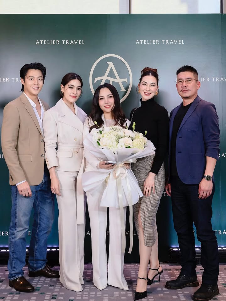 โบว์ - เบญจวรรณ อาร์ตเนอร์