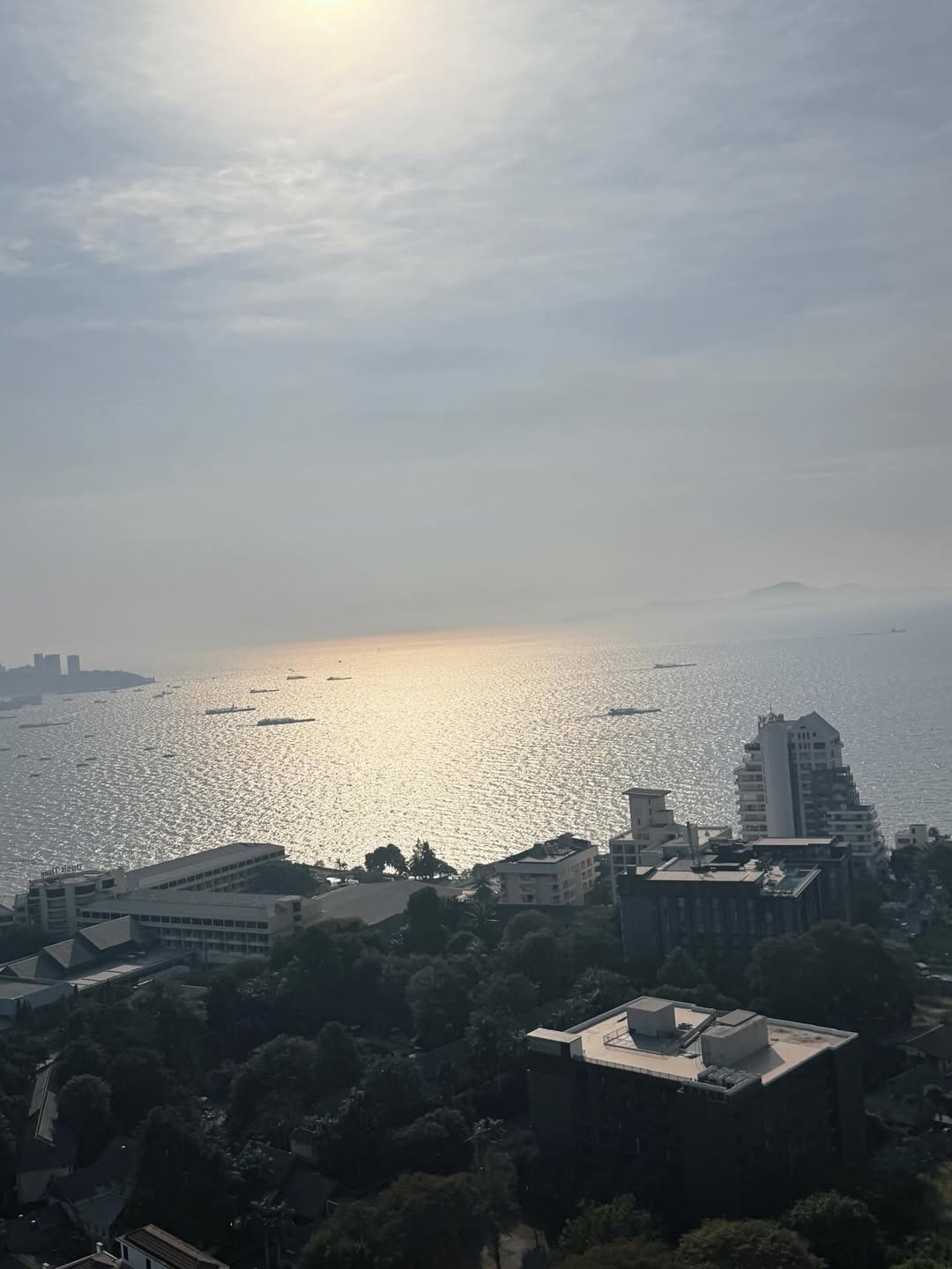 โบว์ - เบญจวรรณ อาร์ตเนอร์