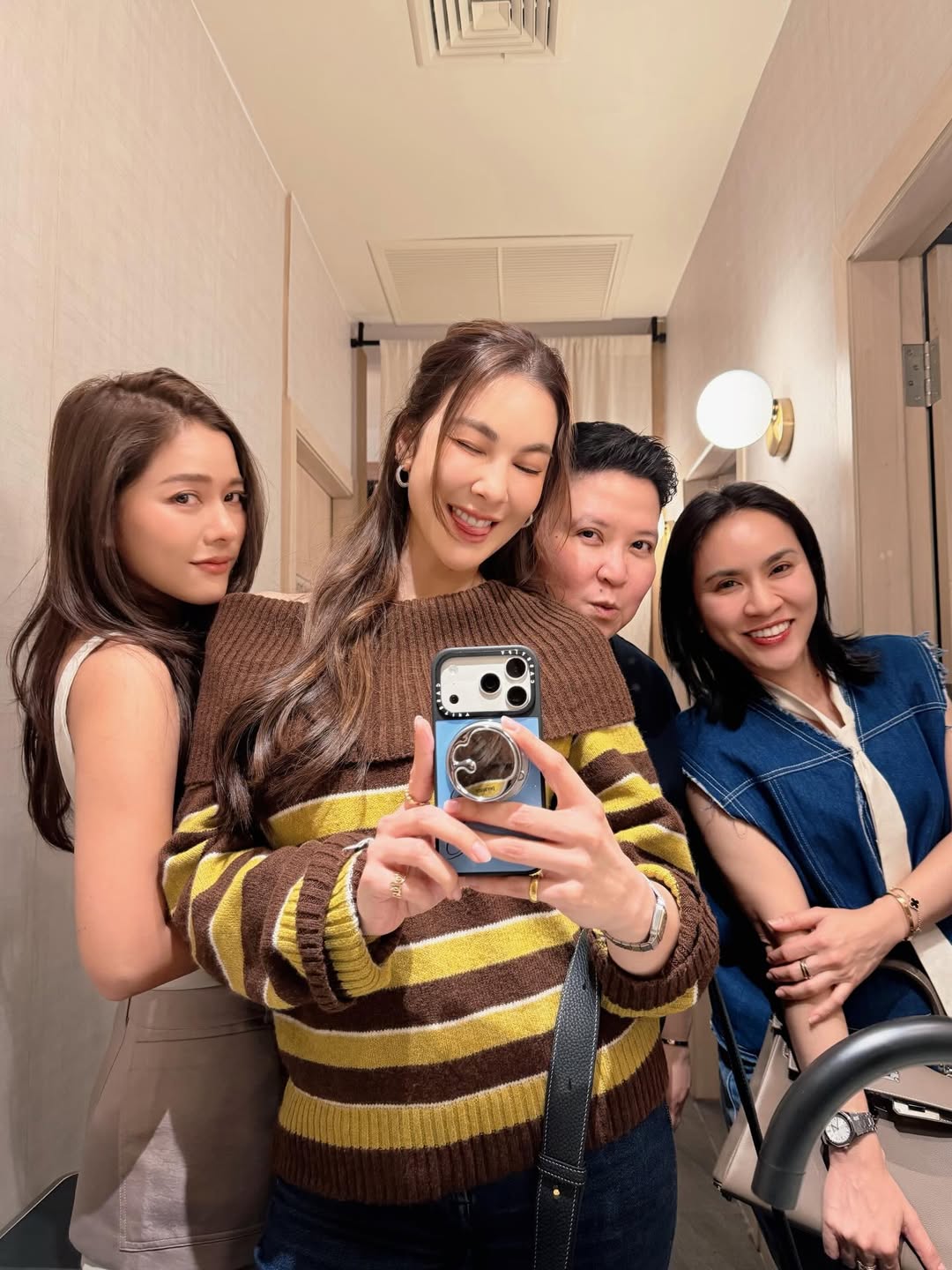 โบว์ - เบญจวรรณ อาร์ตเนอร์