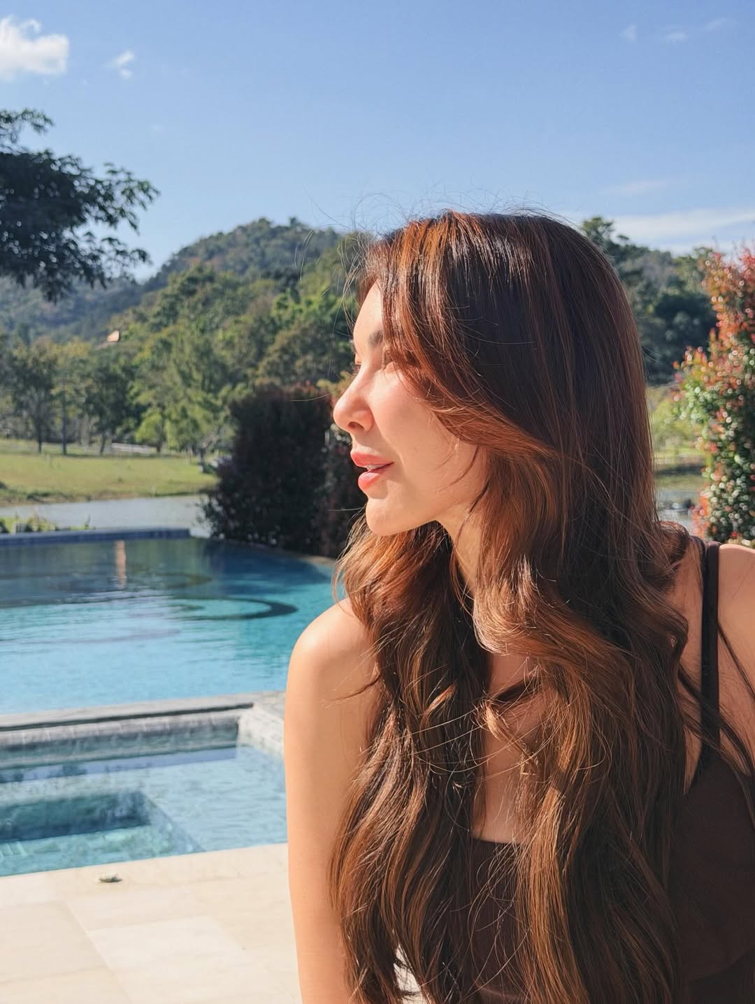 โบว์ - เบญจวรรณ อาร์ตเนอร์