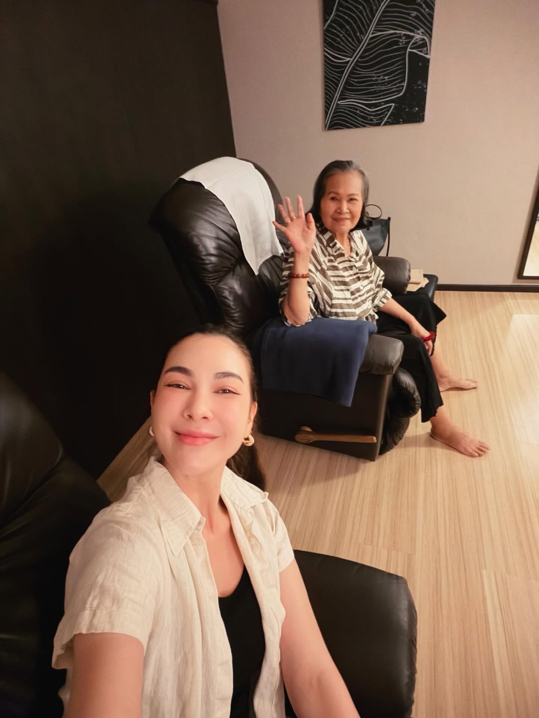 โบว์ - เบญจวรรณ อาร์ตเนอร์