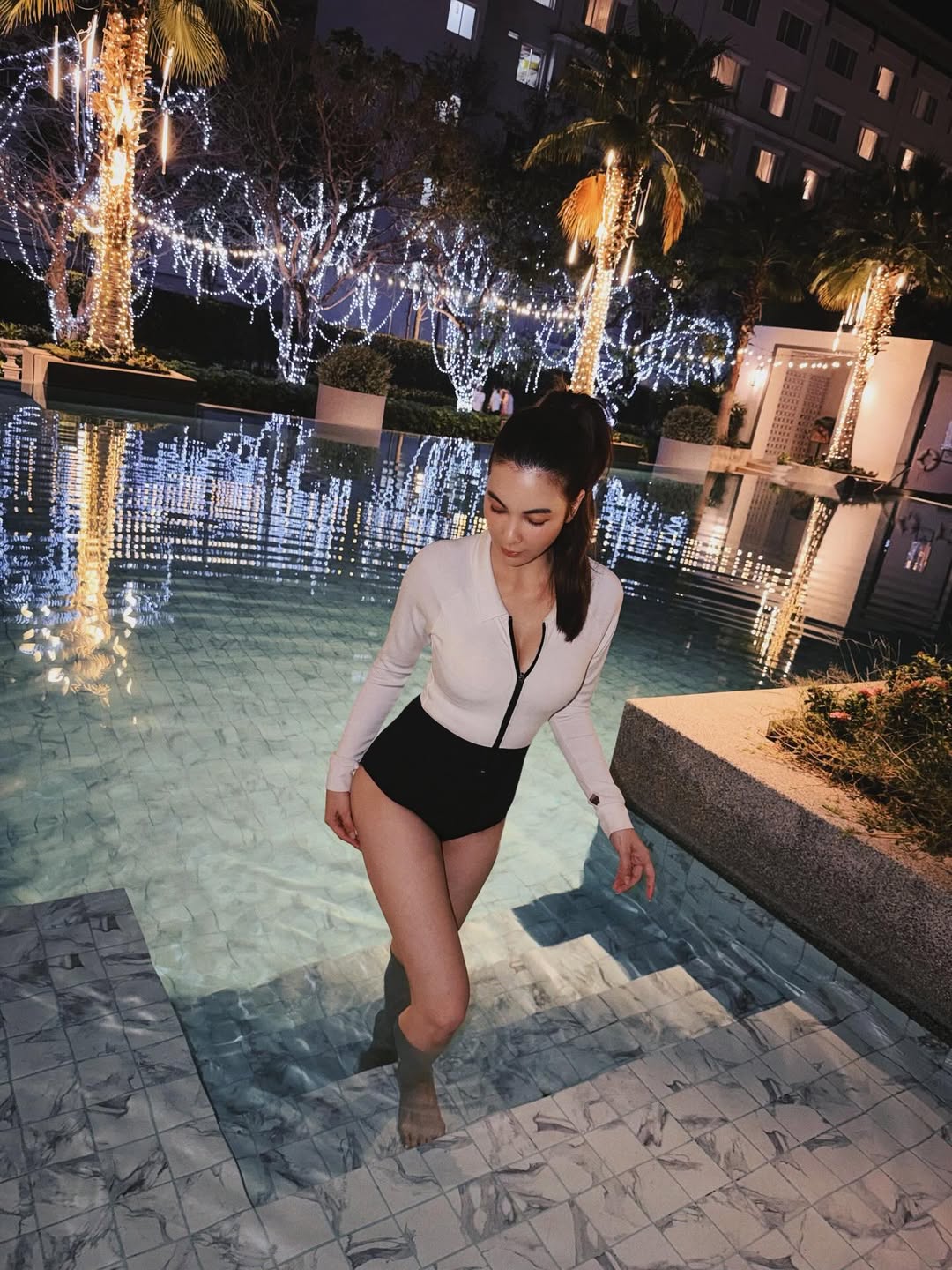 โบว์ - เบญจวรรณ อาร์ตเนอร์