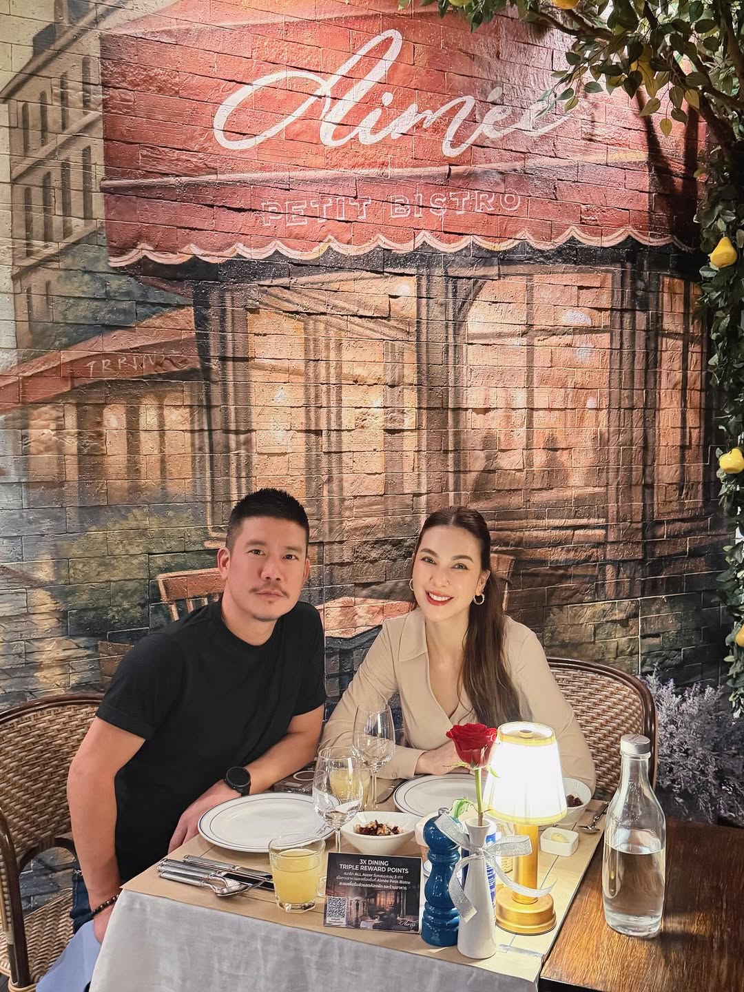 โบว์ - เบญจวรรณ อาร์ตเนอร์