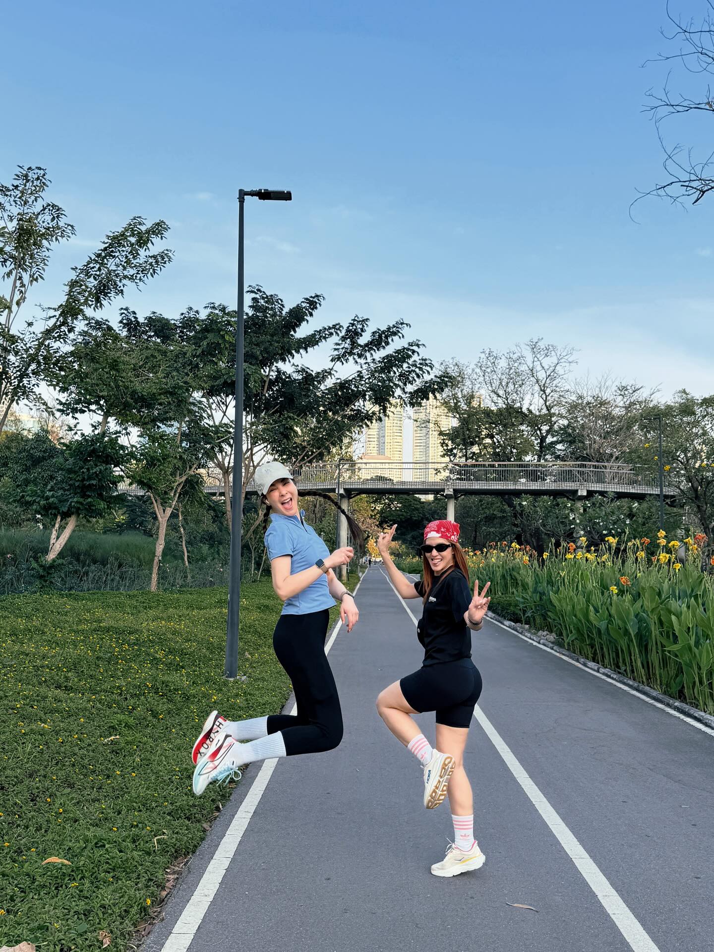 โบว์ - เบญจวรรณ อาร์ตเนอร์