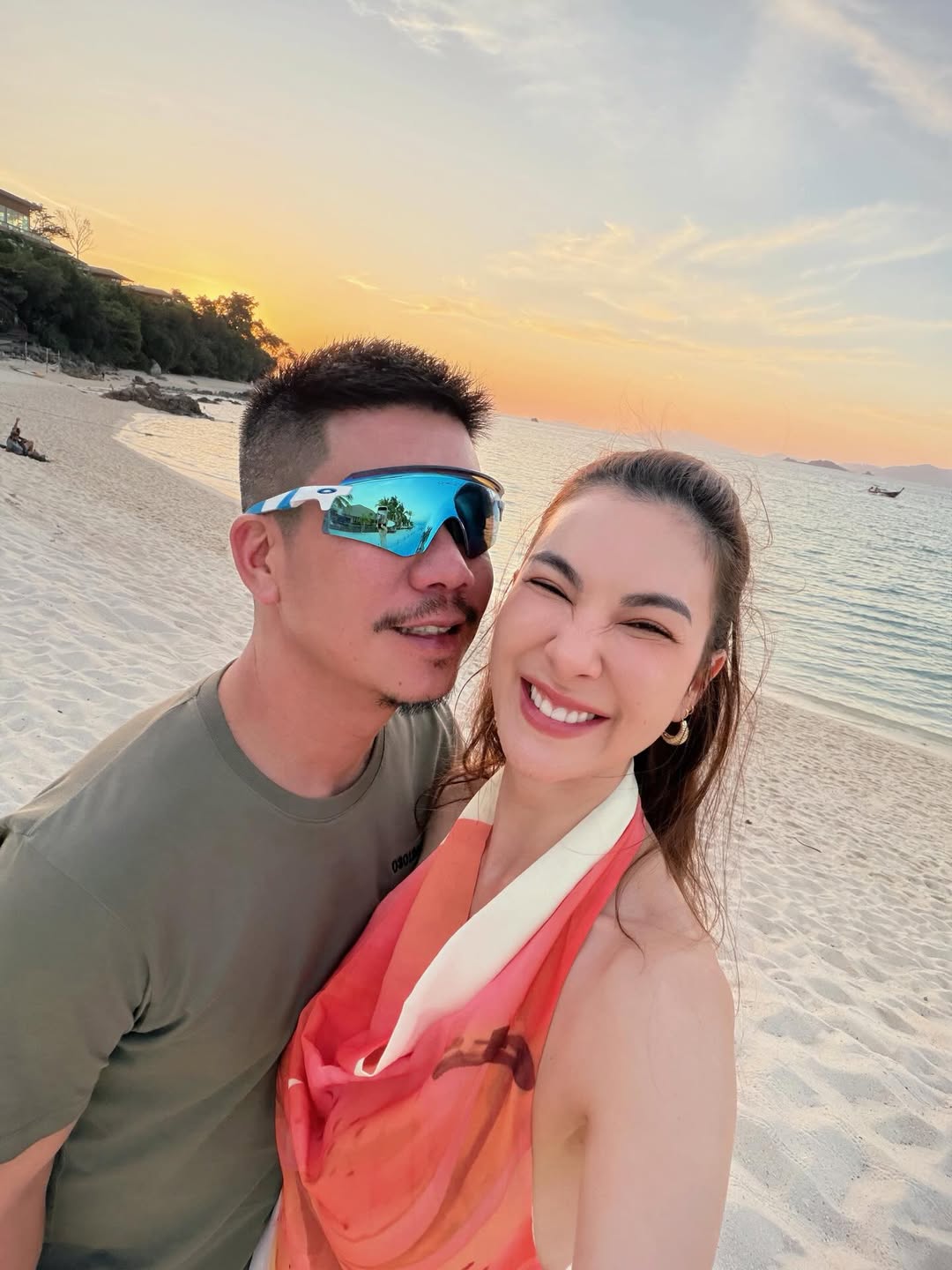 โบว์ - เบญจวรรณ อาร์ตเนอร์