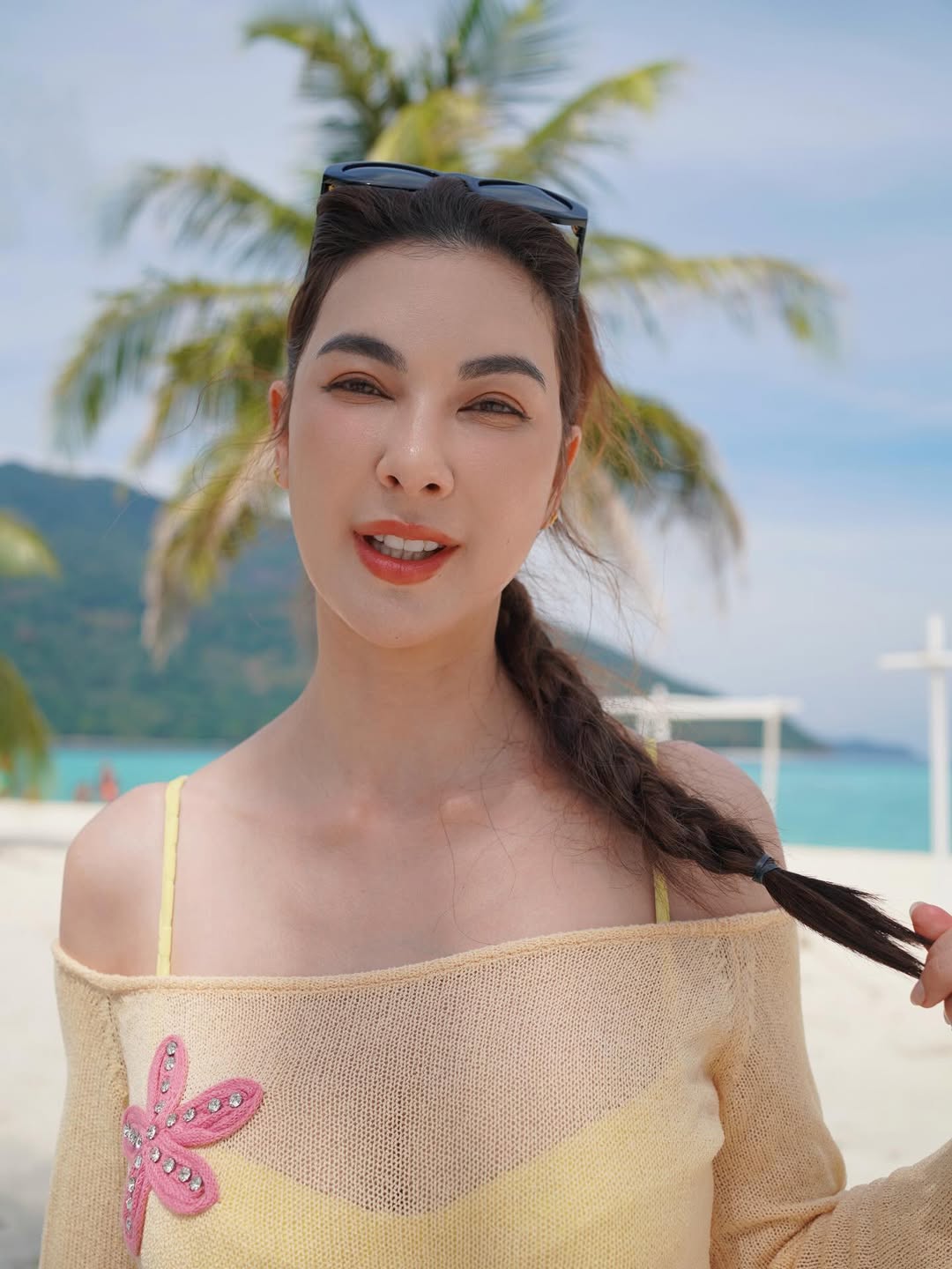 โบว์ - เบญจวรรณ อาร์ตเนอร์