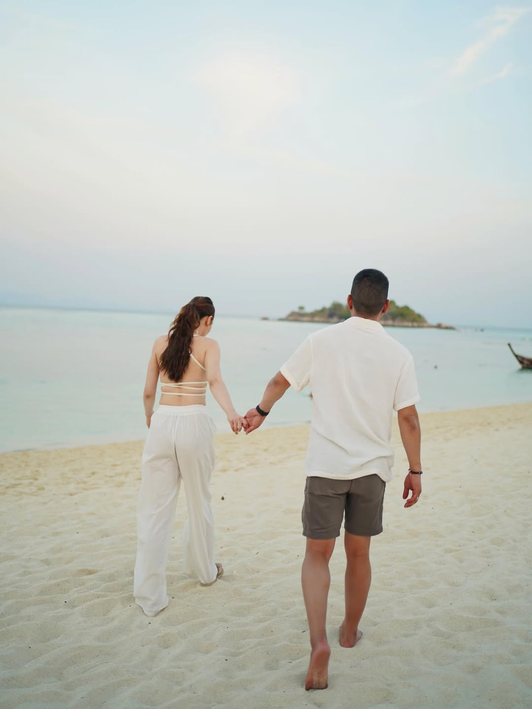 โบว์ - เบญจวรรณ อาร์ตเนอร์