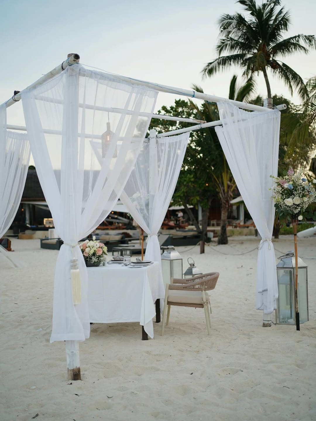 โบว์ - เบญจวรรณ อาร์ตเนอร์