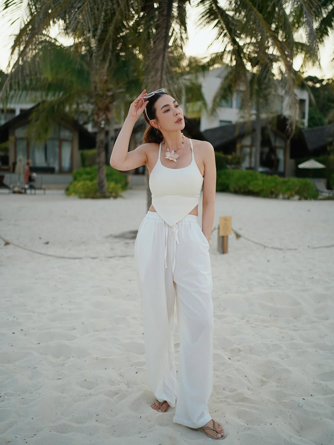 โบว์ - เบญจวรรณ อาร์ตเนอร์