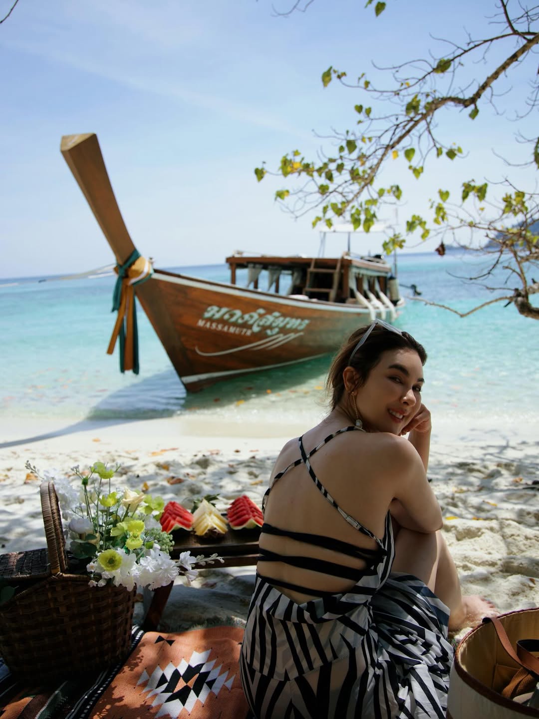 โบว์ - เบญจวรรณ อาร์ตเนอร์