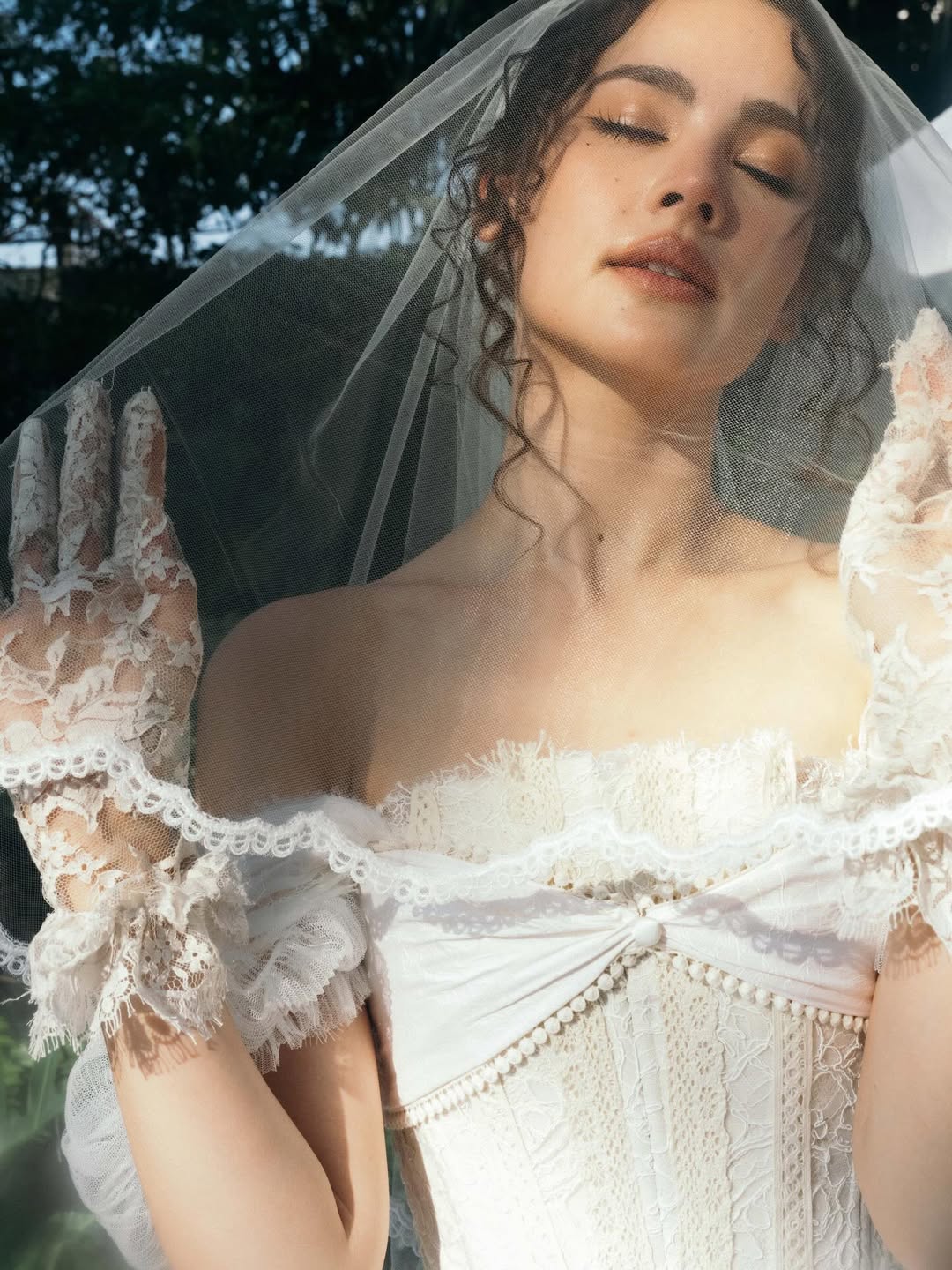 โบว์ - เบญจวรรณ อาร์ตเนอร์