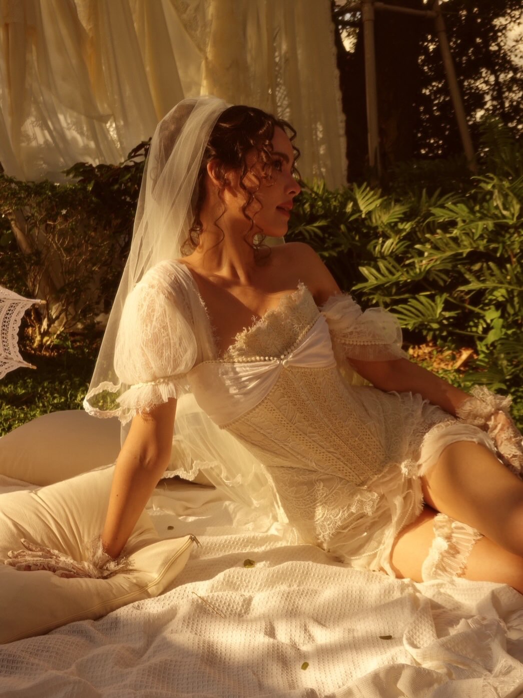 โบว์ - เบญจวรรณ อาร์ตเนอร์