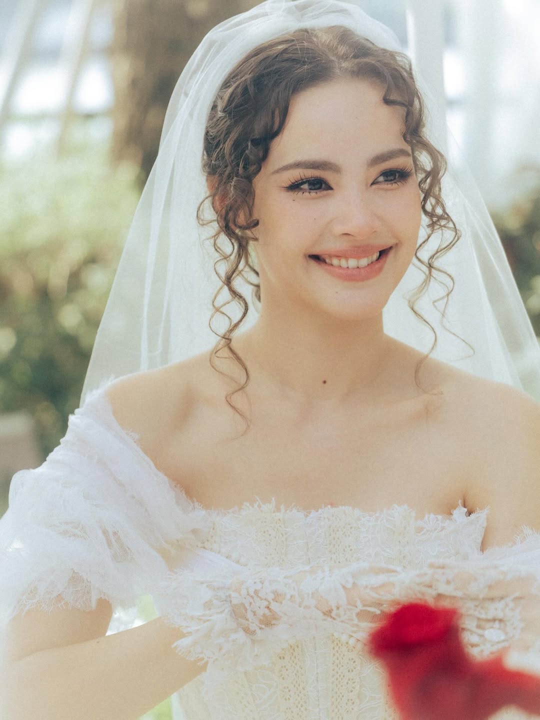 โบว์ - เบญจวรรณ อาร์ตเนอร์