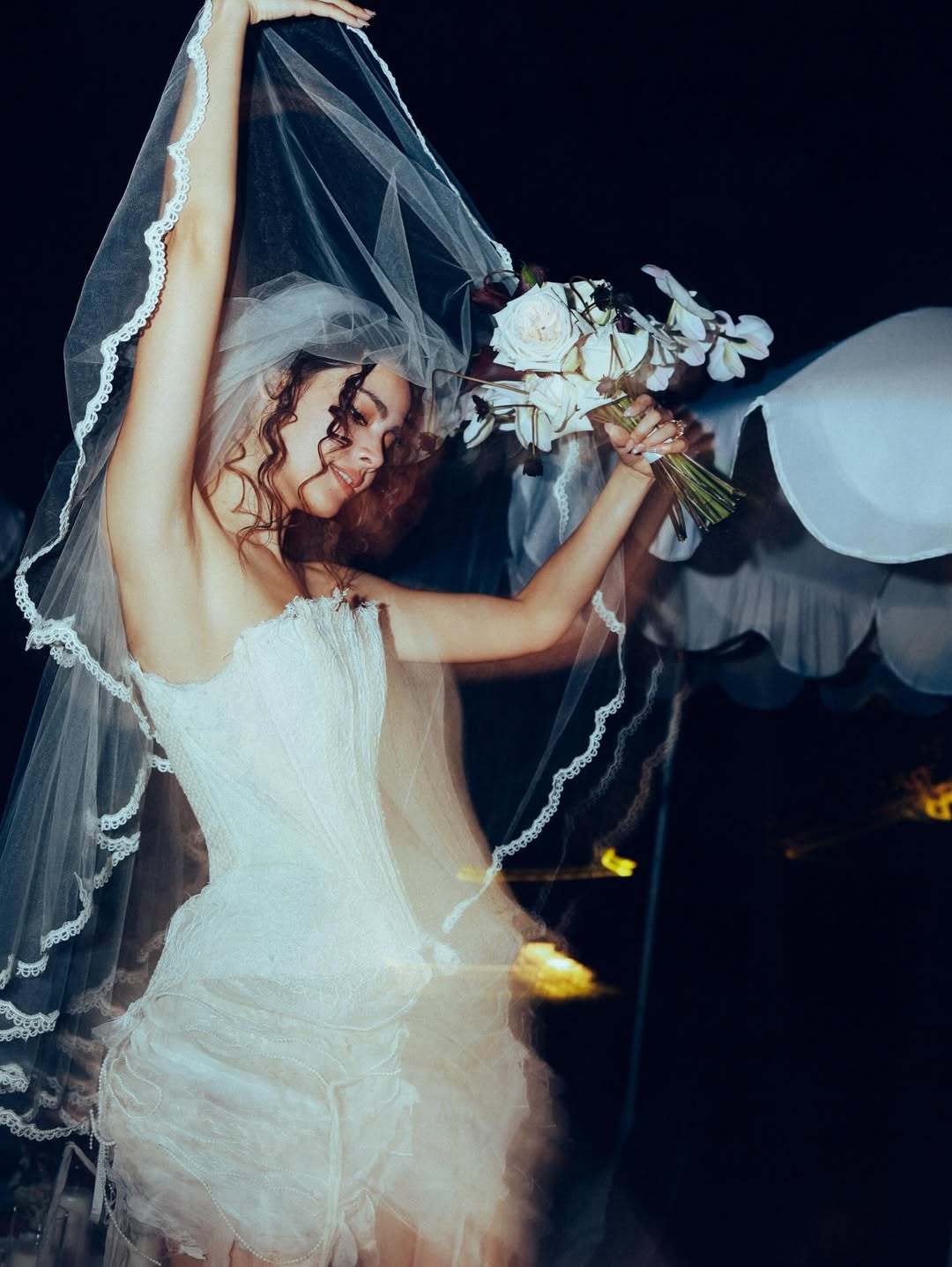 โบว์ - เบญจวรรณ อาร์ตเนอร์