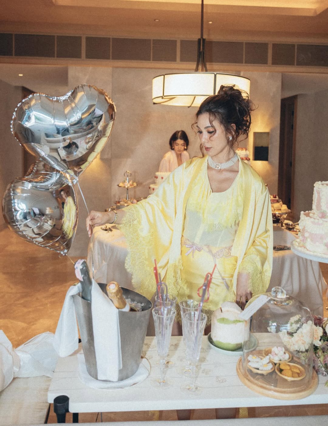 โบว์ - เบญจวรรณ อาร์ตเนอร์