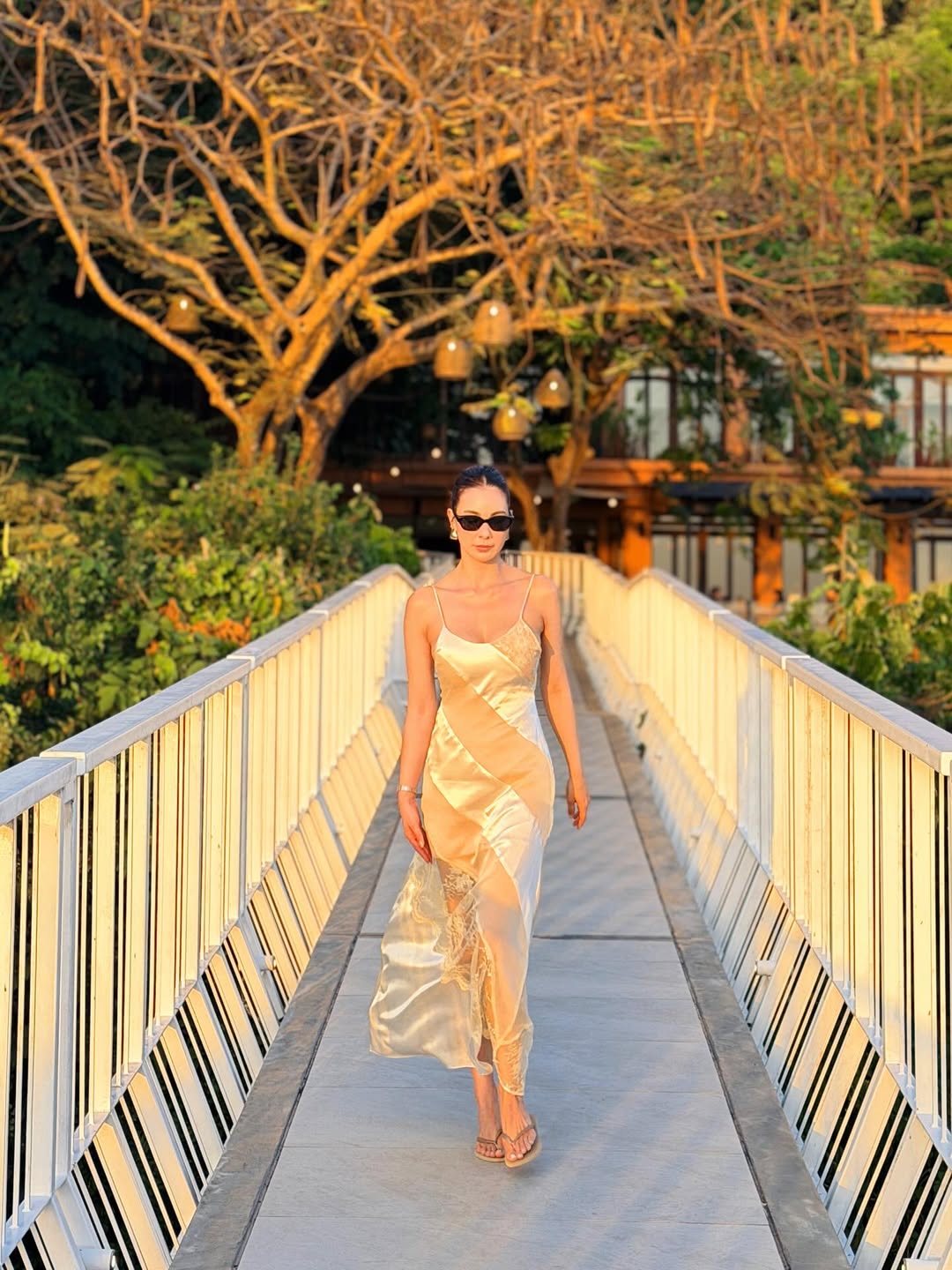 โบว์ - เบญจวรรณ อาร์ตเนอร์