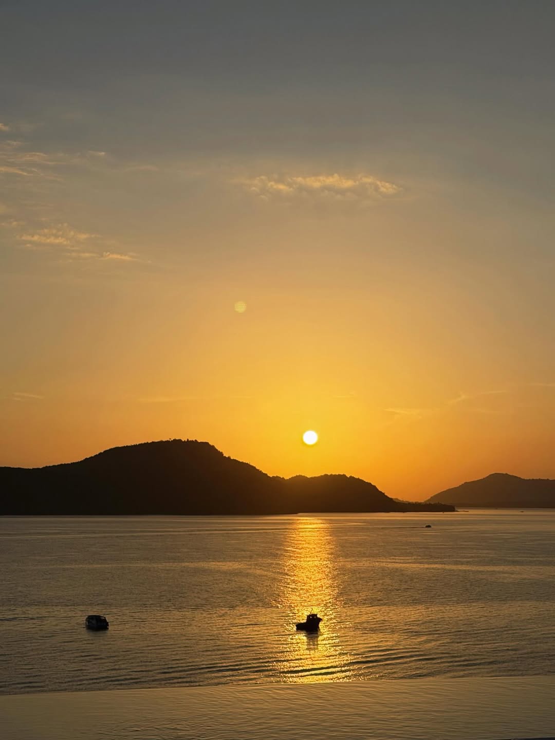 โบว์ - เบญจวรรณ อาร์ตเนอร์