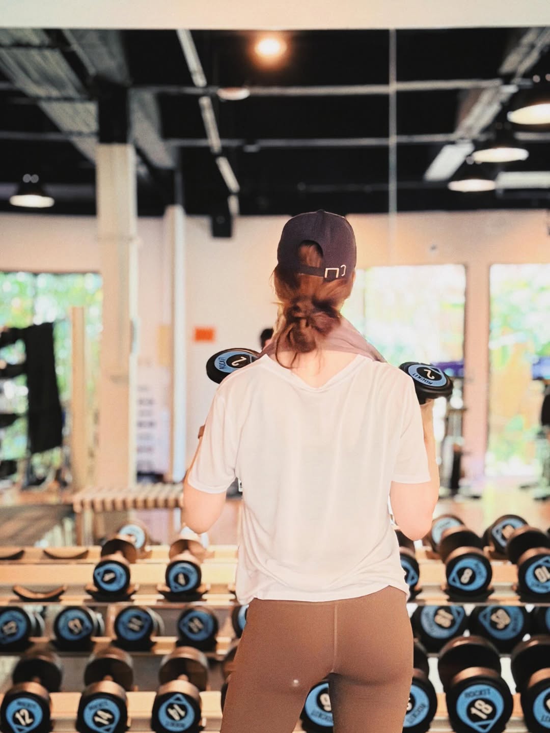 โบว์ - เบญจวรรณ อาร์ตเนอร์