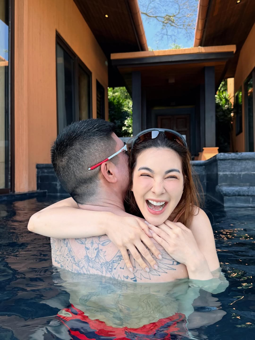 โบว์ - เบญจวรรณ อาร์ตเนอร์