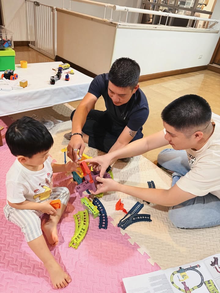 โบว์ - เบญจวรรณ อาร์ตเนอร์