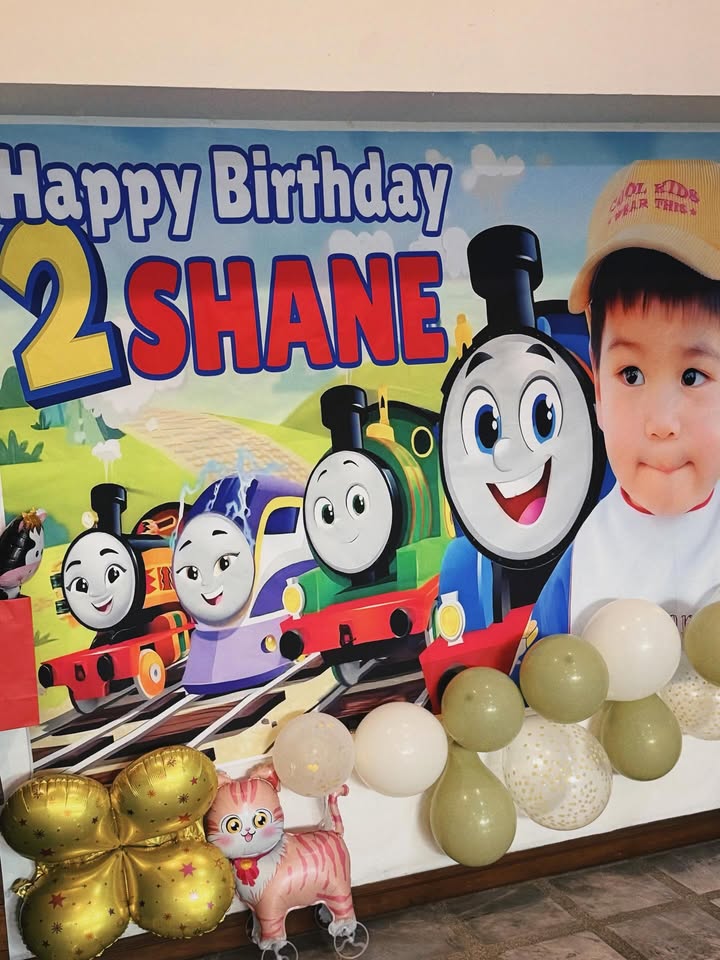 โบว์ - เบญจวรรณ อาร์ตเนอร์