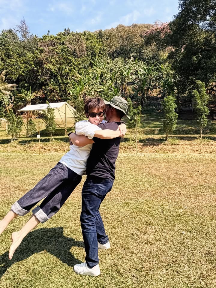 โบว์ - เบญจวรรณ อาร์ตเนอร์