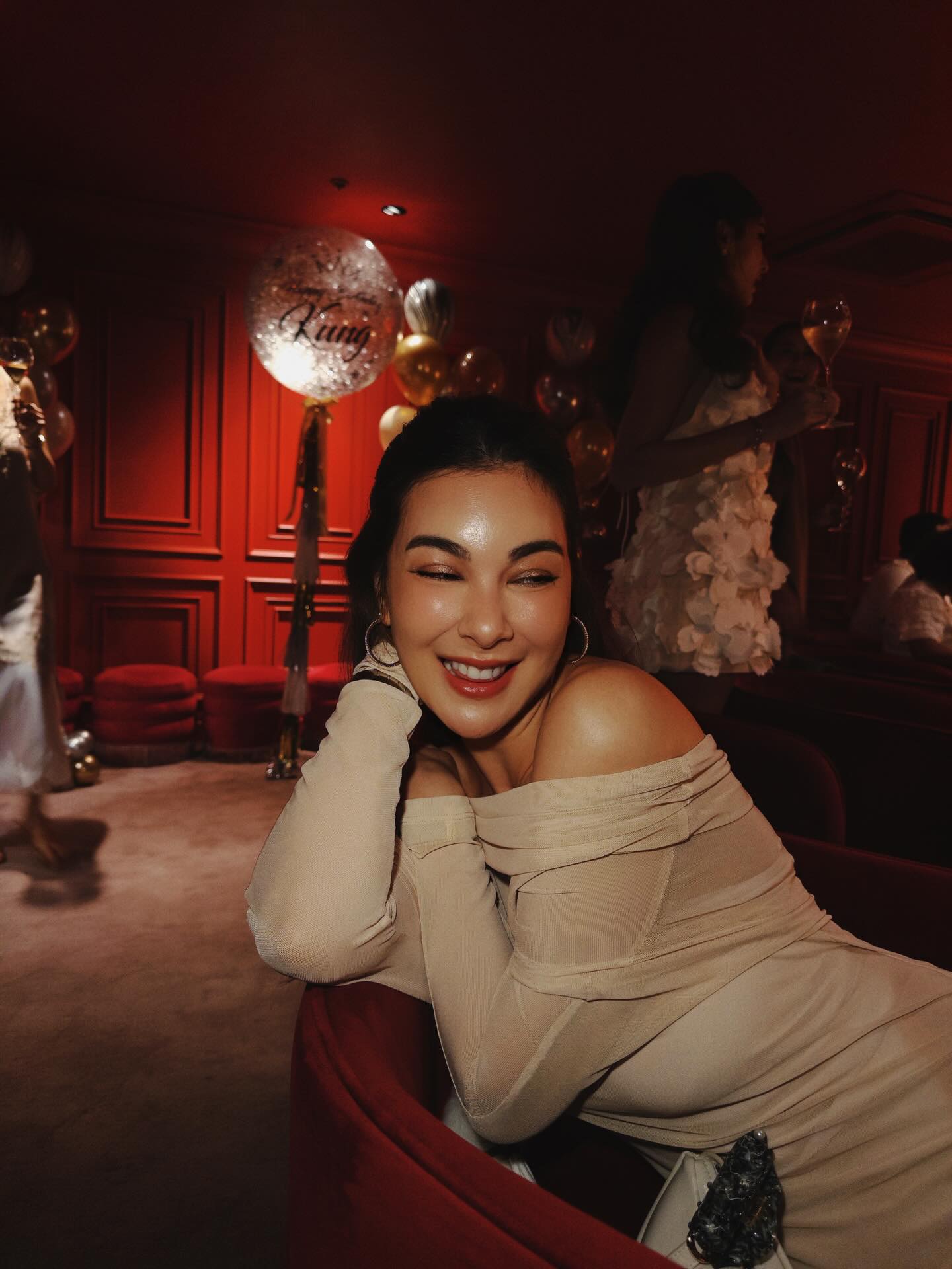 โบว์ - เบญจวรรณ อาร์ตเนอร์