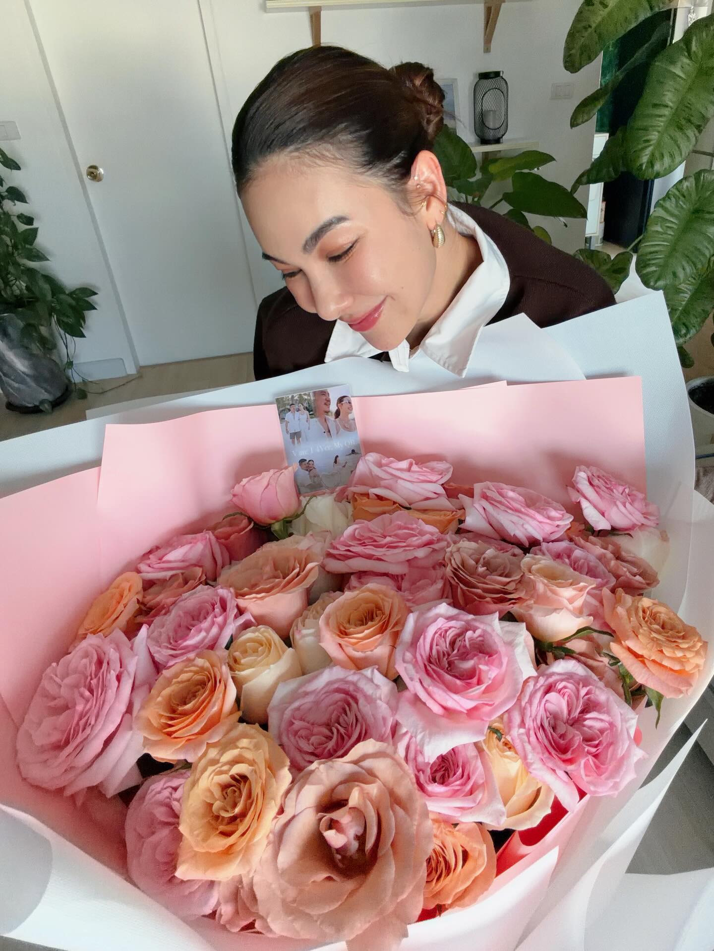 โบว์ - เบญจวรรณ อาร์ตเนอร์