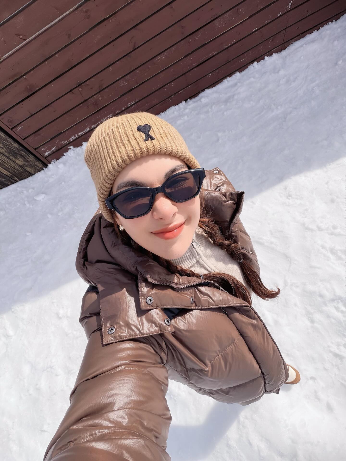 โบว์ - เบญจวรรณ อาร์ตเนอร์