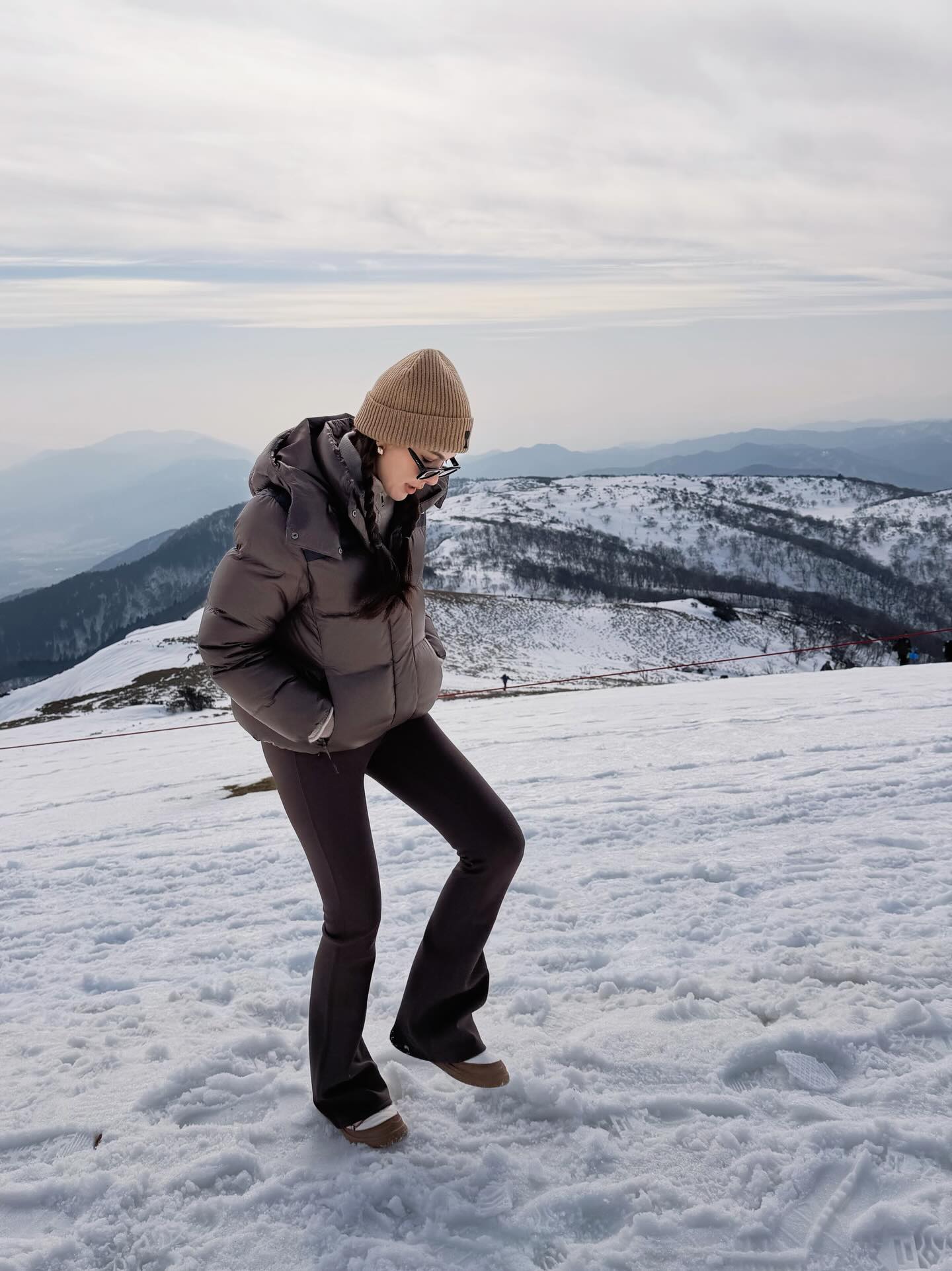 โบว์ - เบญจวรรณ อาร์ตเนอร์