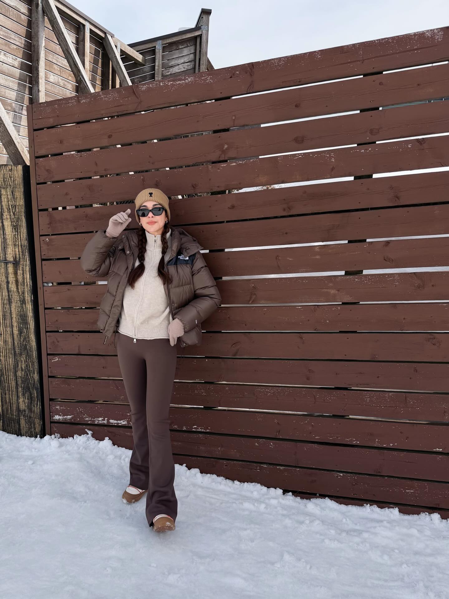 โบว์ - เบญจวรรณ อาร์ตเนอร์