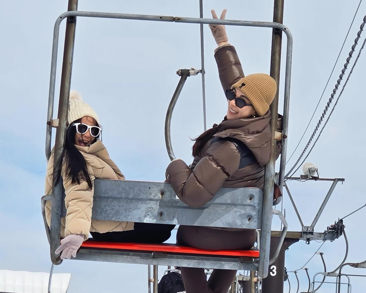 โบว์ - เบญจวรรณ อาร์ตเนอร์