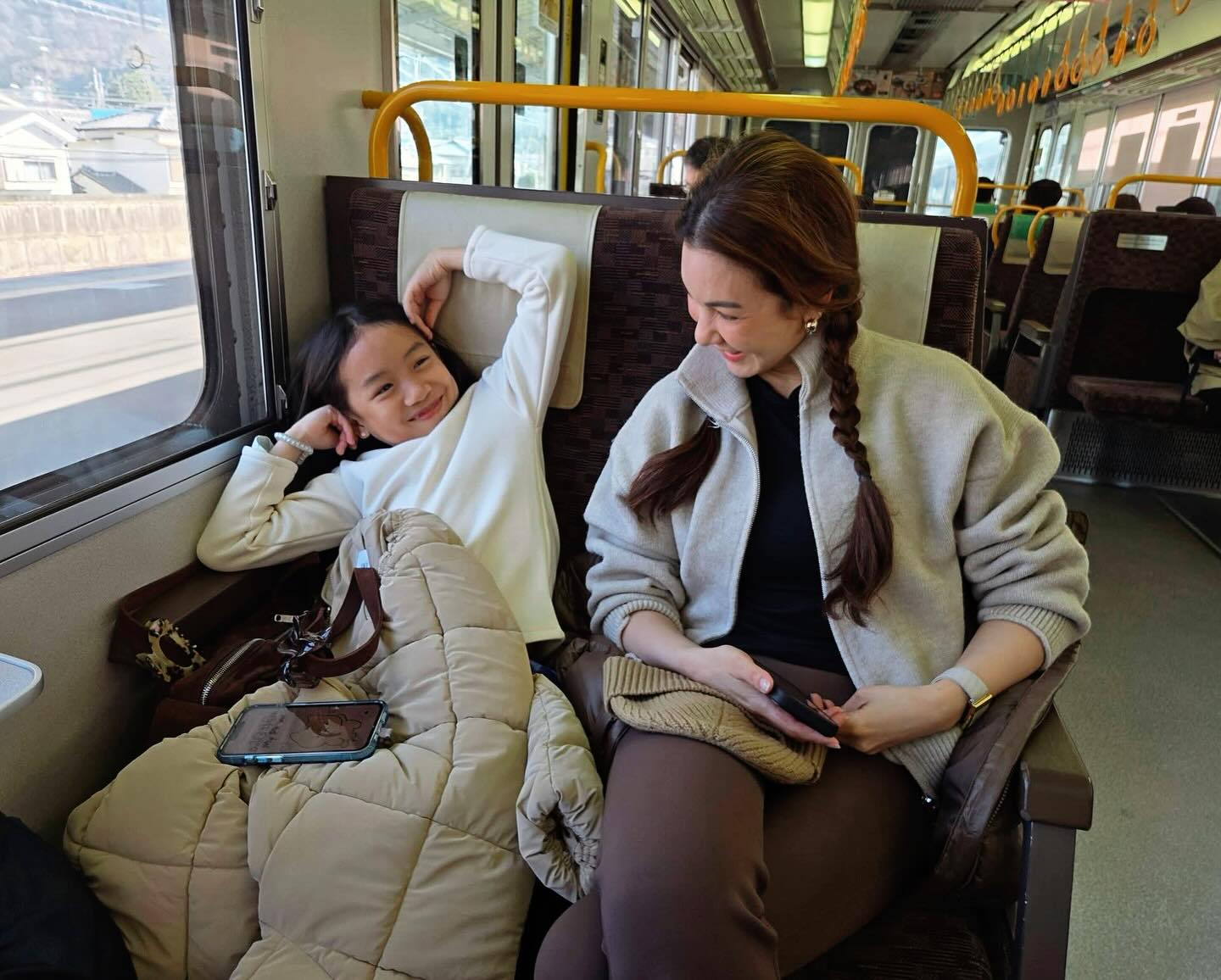 โบว์ - เบญจวรรณ อาร์ตเนอร์