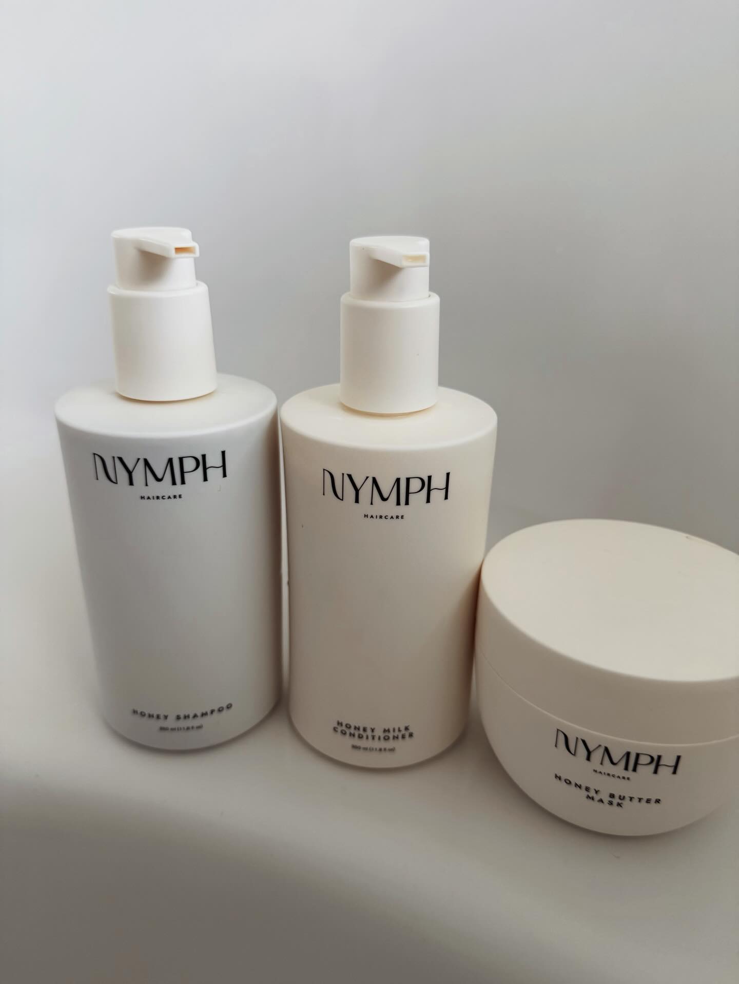 โบว์ - เบญจวรรณ อาร์ตเนอร์