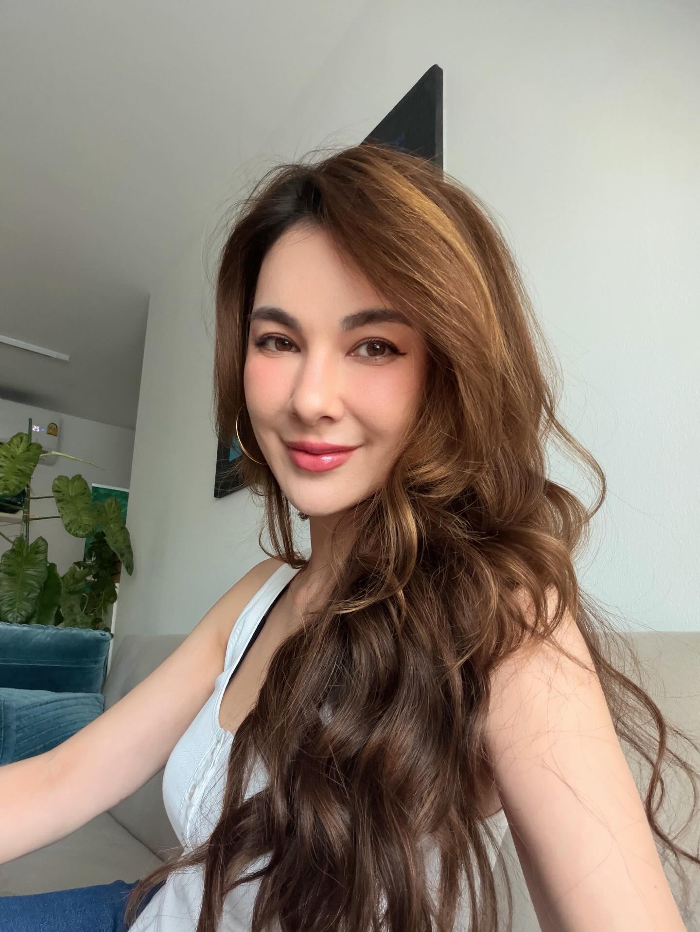 โบว์ - เบญจวรรณ อาร์ตเนอร์